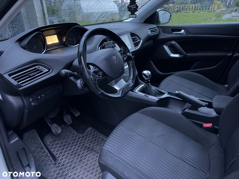 Peugeot 308 1.6 BlueHDi Active S&S - 10