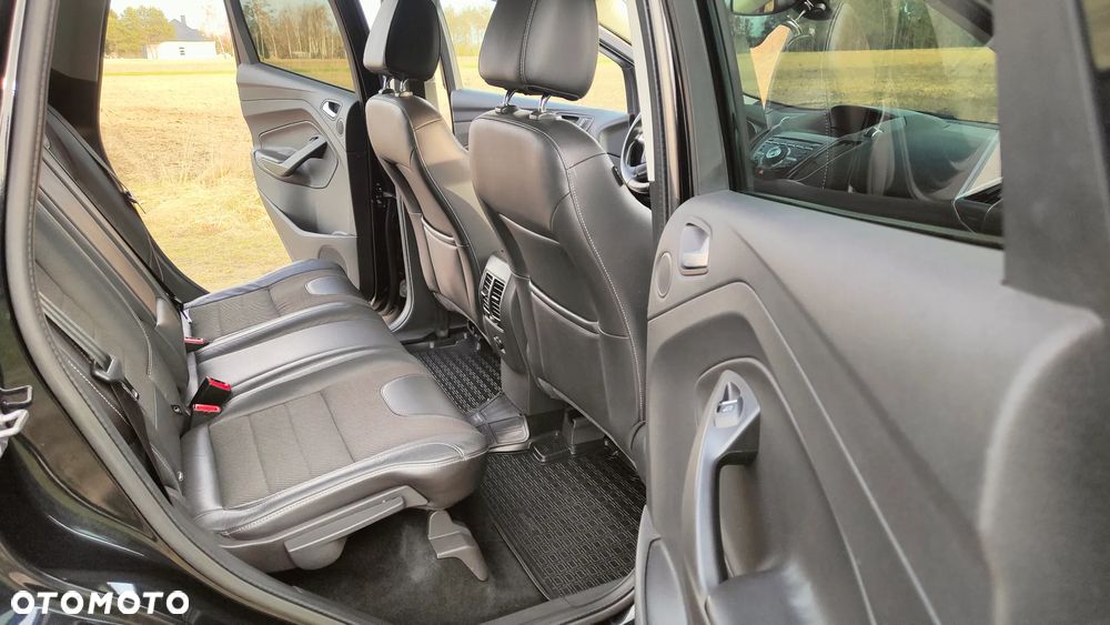 Ford Kuga 2.0 TDCi 4x4 Titanium - 22