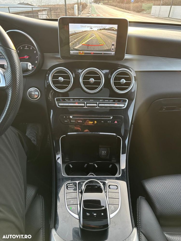 Mercedes-Benz GLC Coupe 250 4MATIC - 12