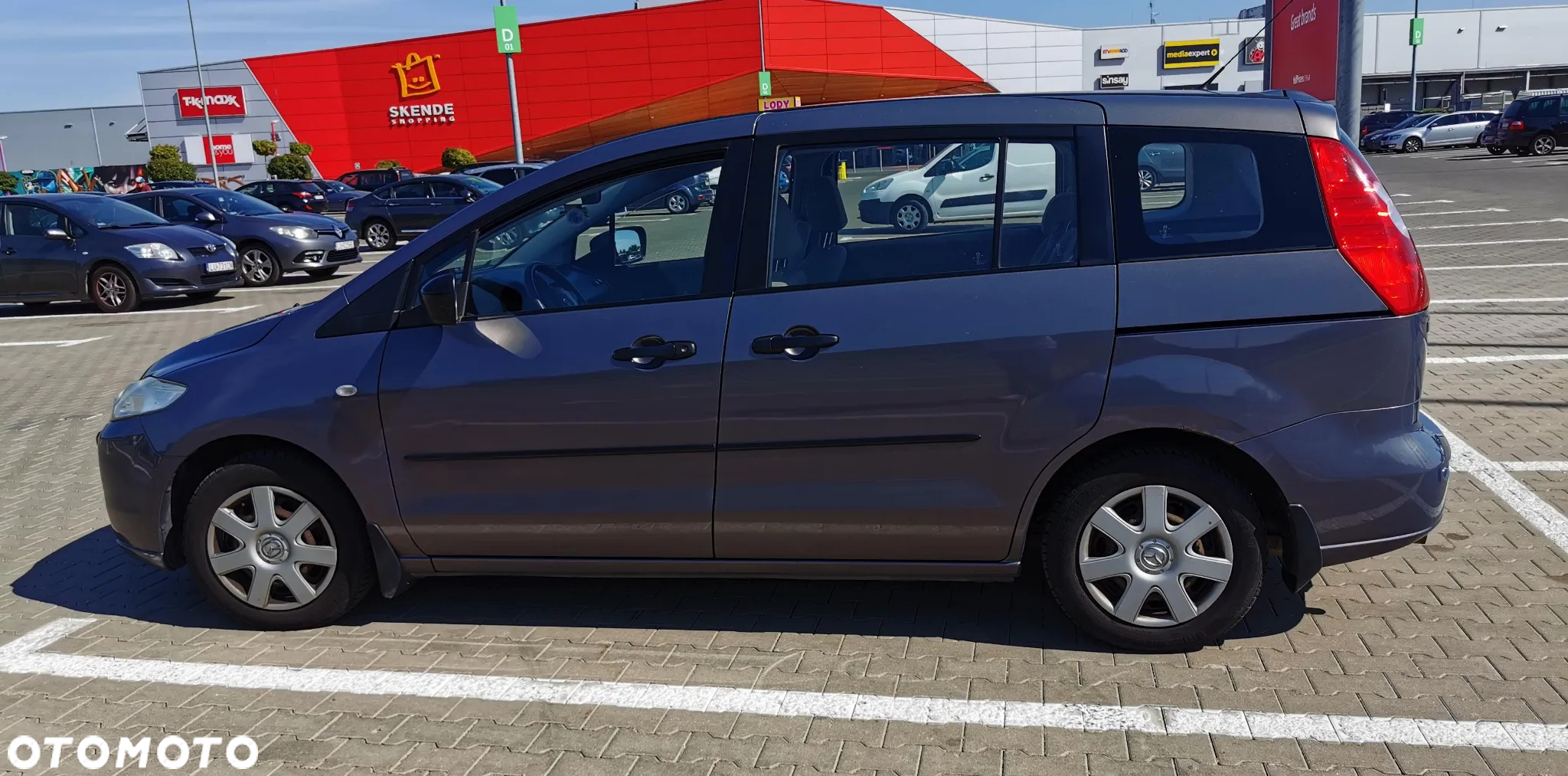 Mazda 5 - 7