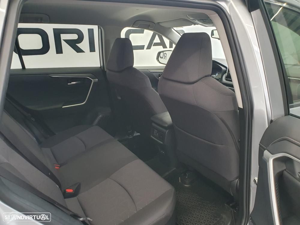 Toyota RAV4 2.5 HDF Exclusive - 19