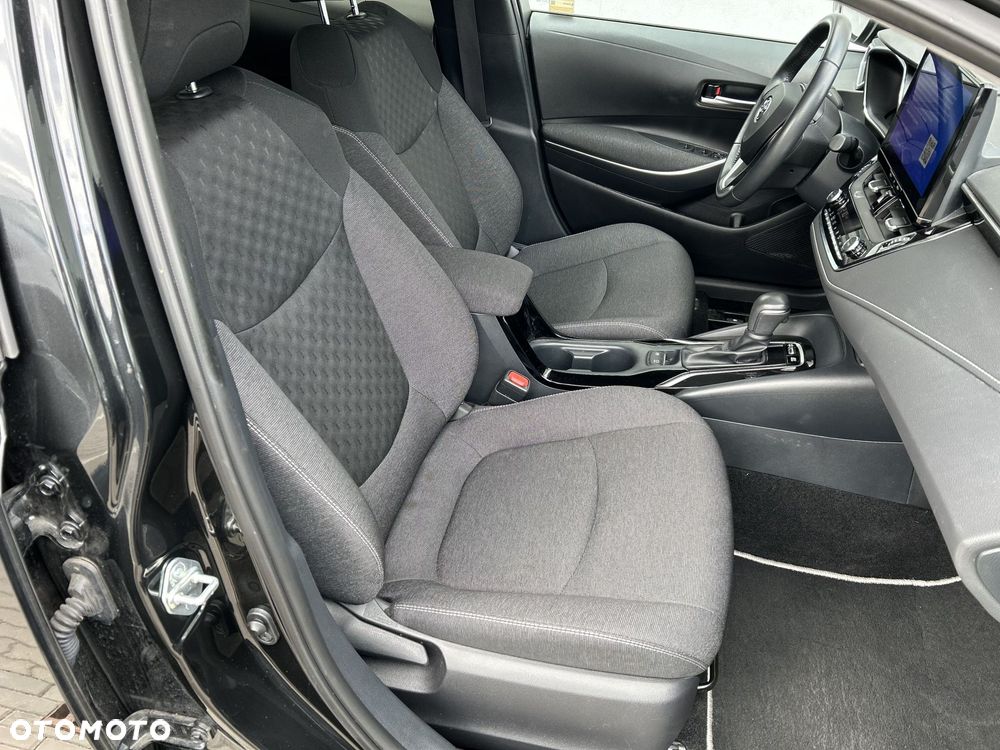 Toyota Corolla 1.8 Hybrid Style - 17