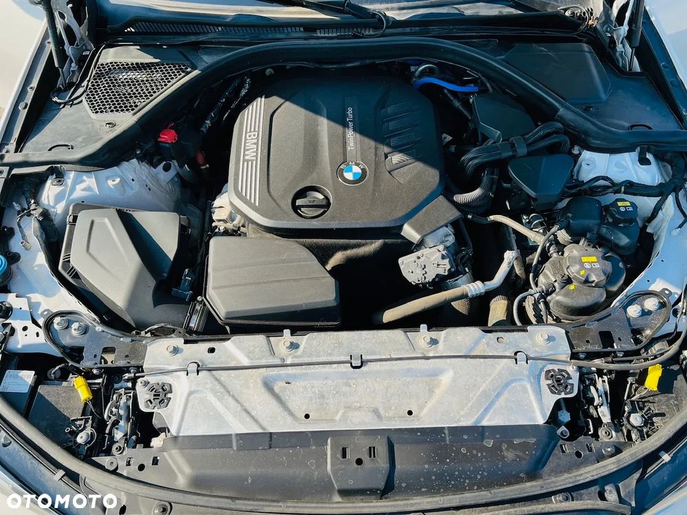 BMW Seria 3 320d xDrive Luxury Line sport - 17