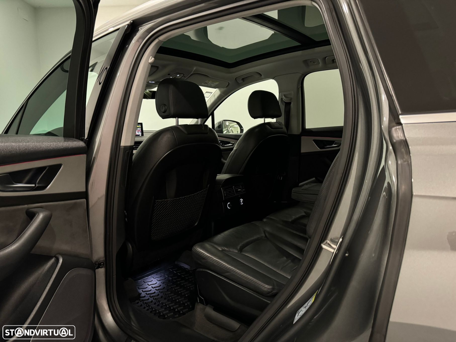 Audi Q7 3.0 TDI quattro tiptronic 7L - 33