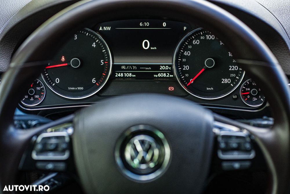 Volkswagen Touareg 3.0 V6 TDI BMT - 19