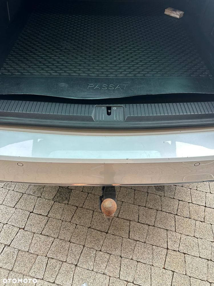 Volkswagen Passat - 13