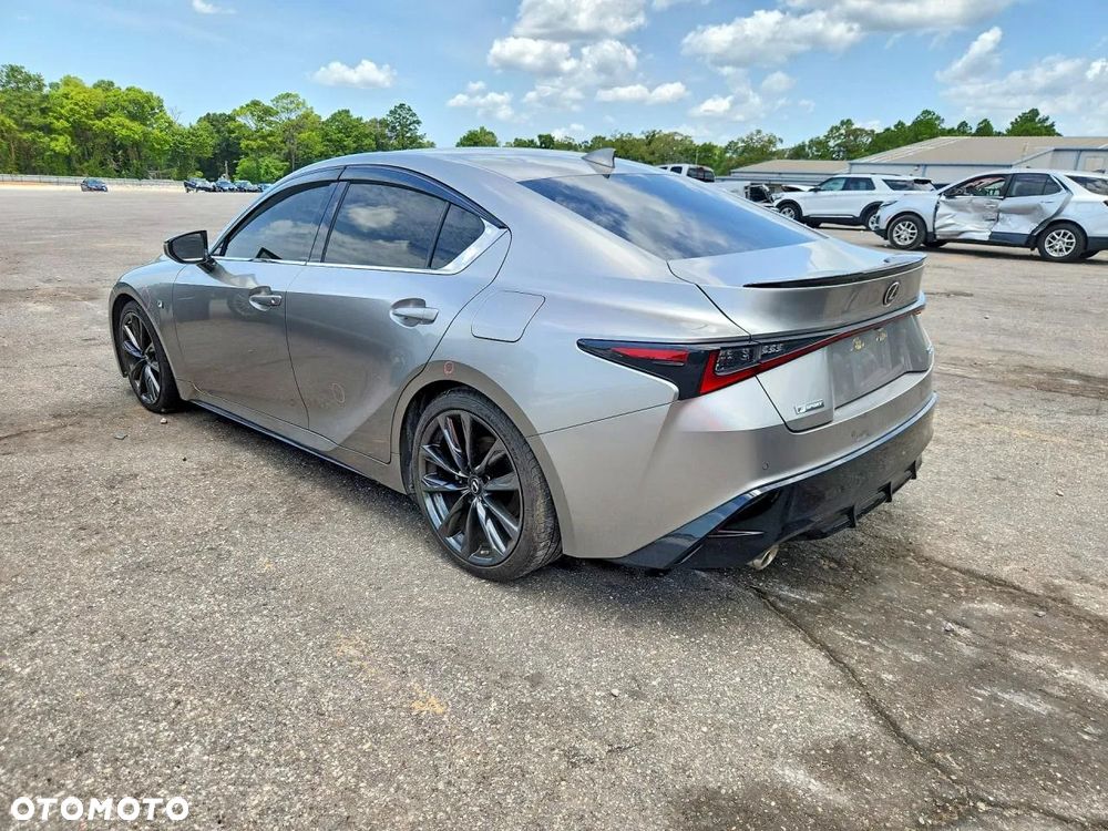 Lexus Is 2021 photo 3