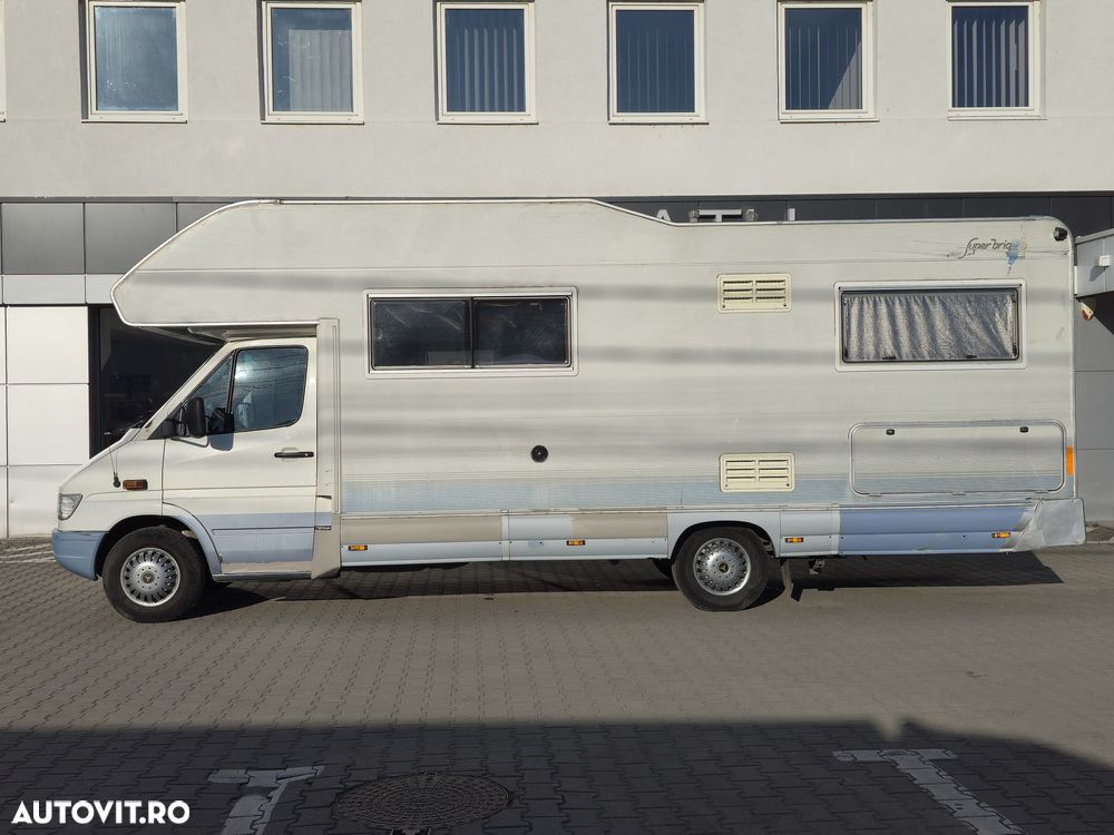 Mercedes-Benz Sprinter - 28