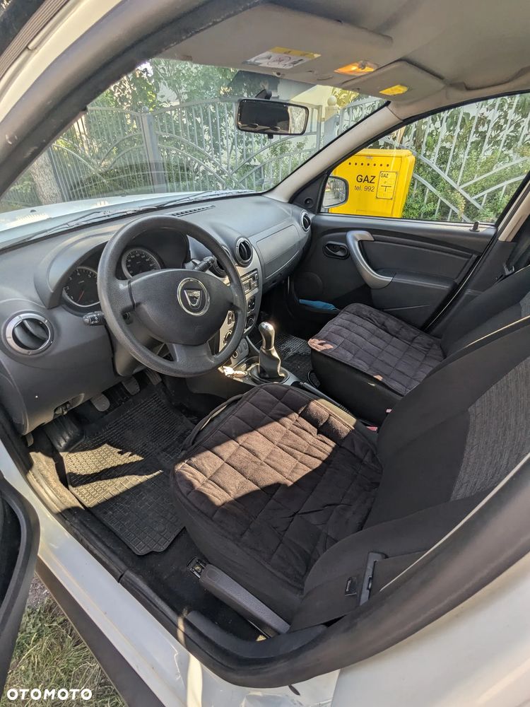 Dacia Duster 1.6 - 13