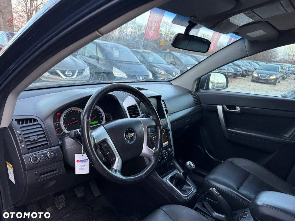 Chevrolet Captiva - 25