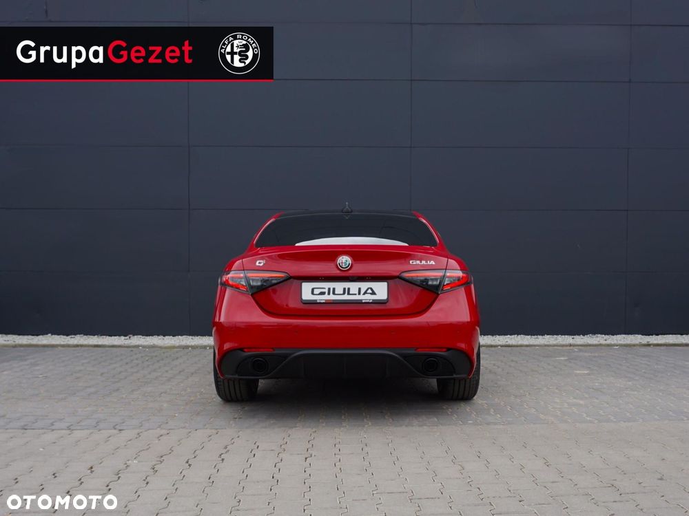 Alfa Romeo Giulia - 12