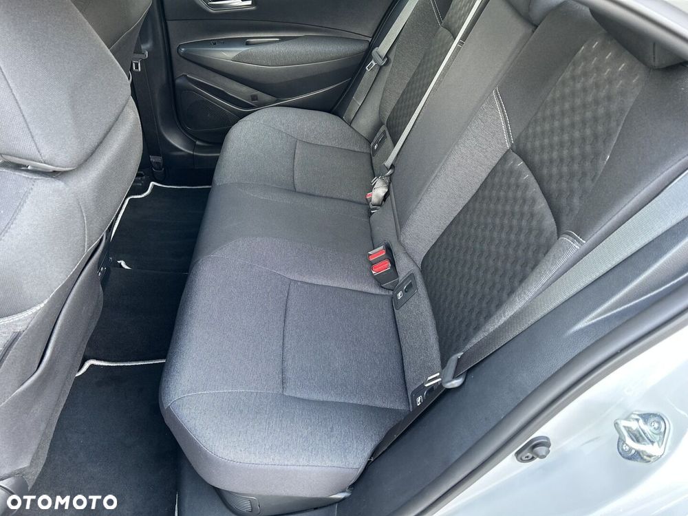 Toyota Corolla 1.8 Hybrid Comfort - 18