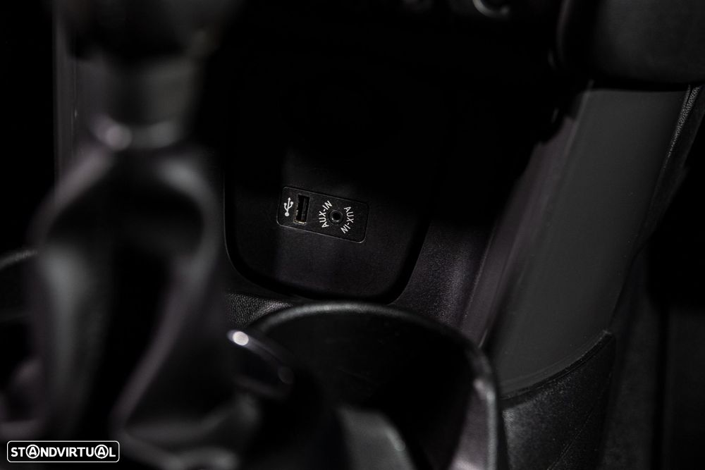 MINI 5 Portas One D - 21