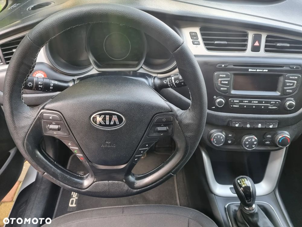 Kia Ceed 1.6 GDI Business Line - 20