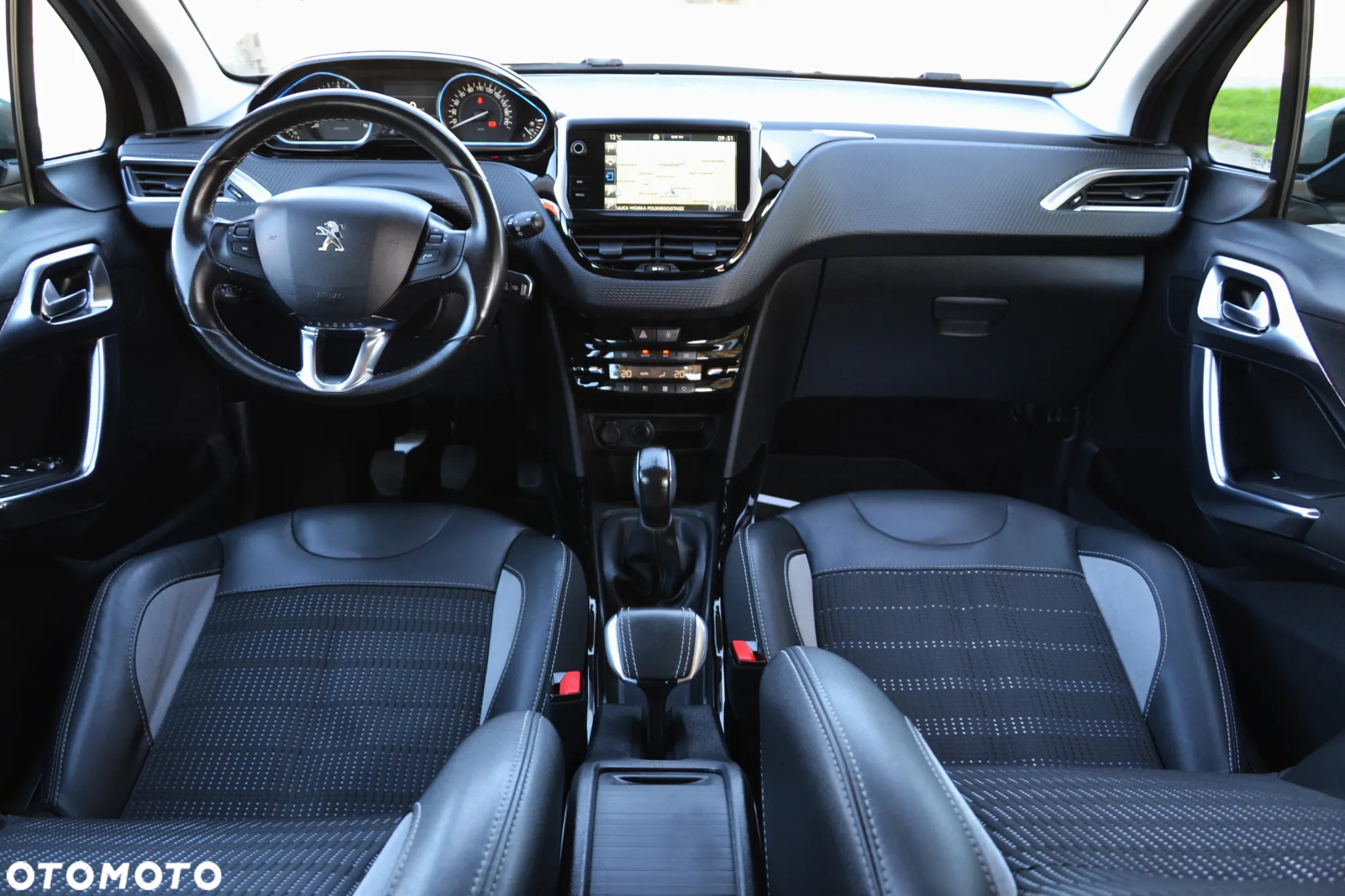 Peugeot 2008 1.6 BlueHDi Allure - 30