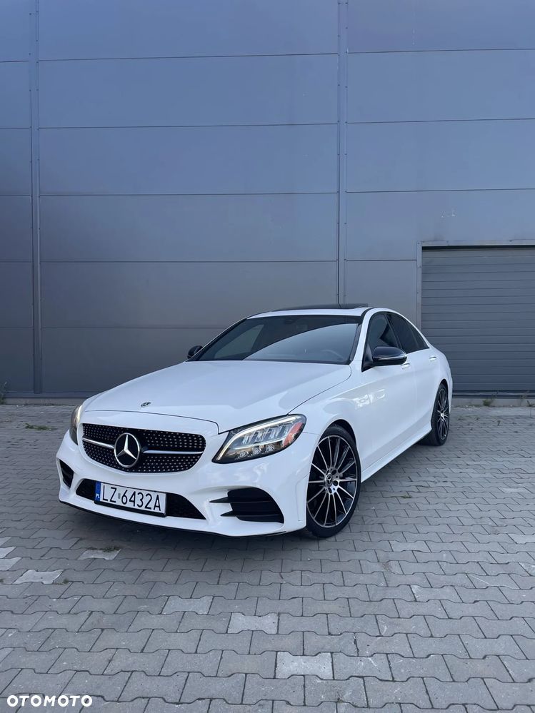 Mercedes-Benz Klasa C 300 9G-TRONIC AMG Line - 1