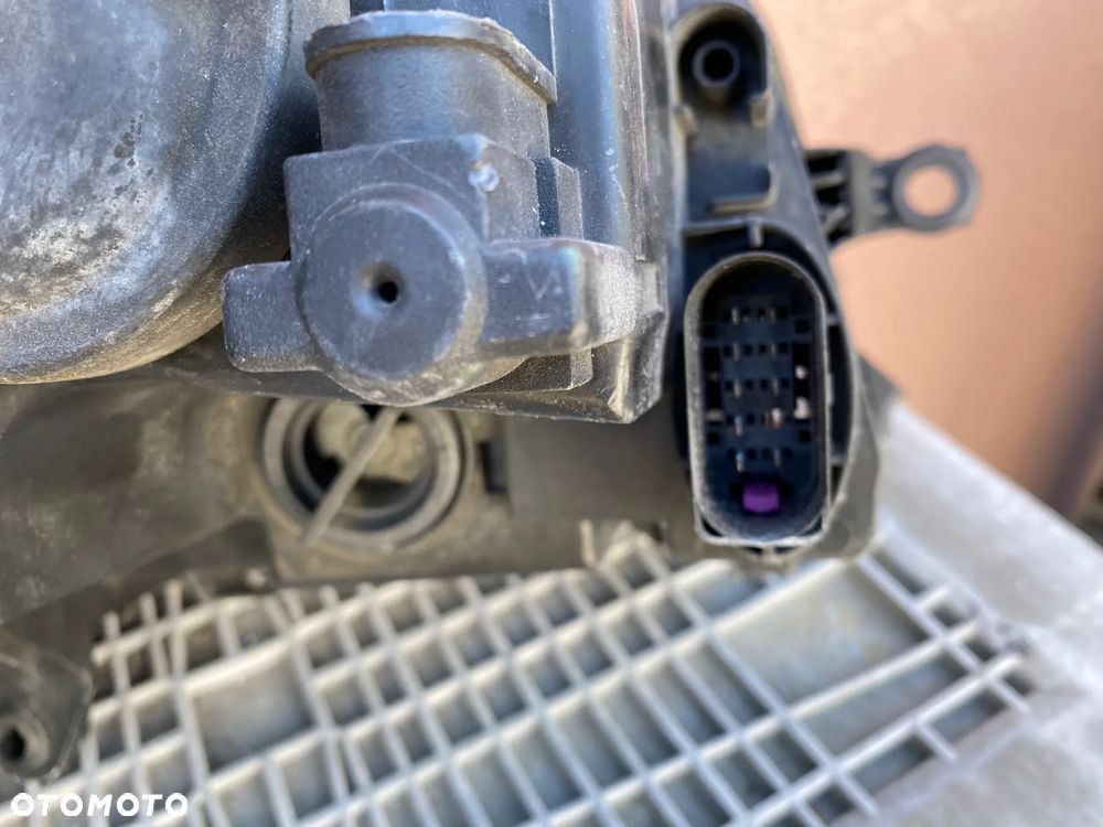 lampy touran I lift 1T1 czarne komplet eu całe - 7