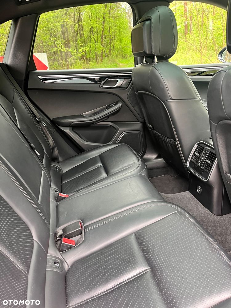 Porsche Macan - 13