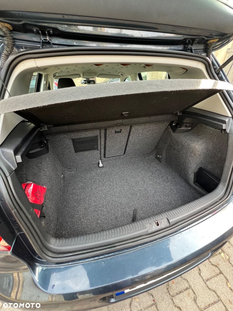 Volkswagen Golf - 13