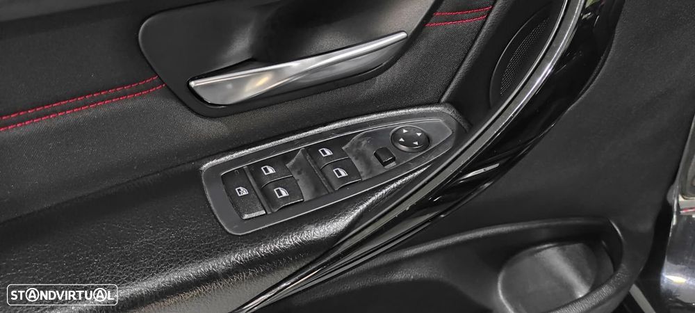 BMW 318 d Auto Line Sport - 28