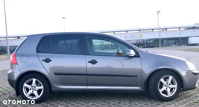 Volkswagen Golf V 1.9 TDI Trendline - 5