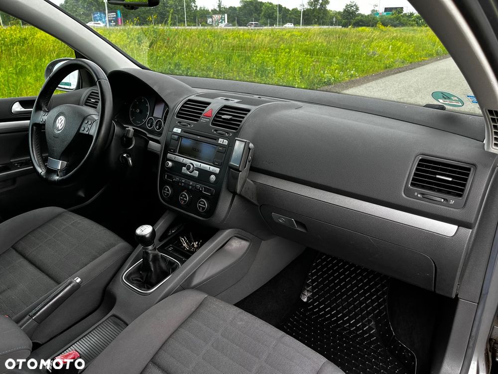 Volkswagen Golf - 12