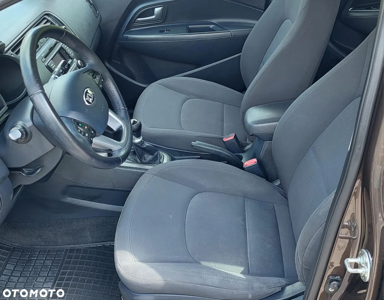 Kia Rio 1.2 Attract - 22
