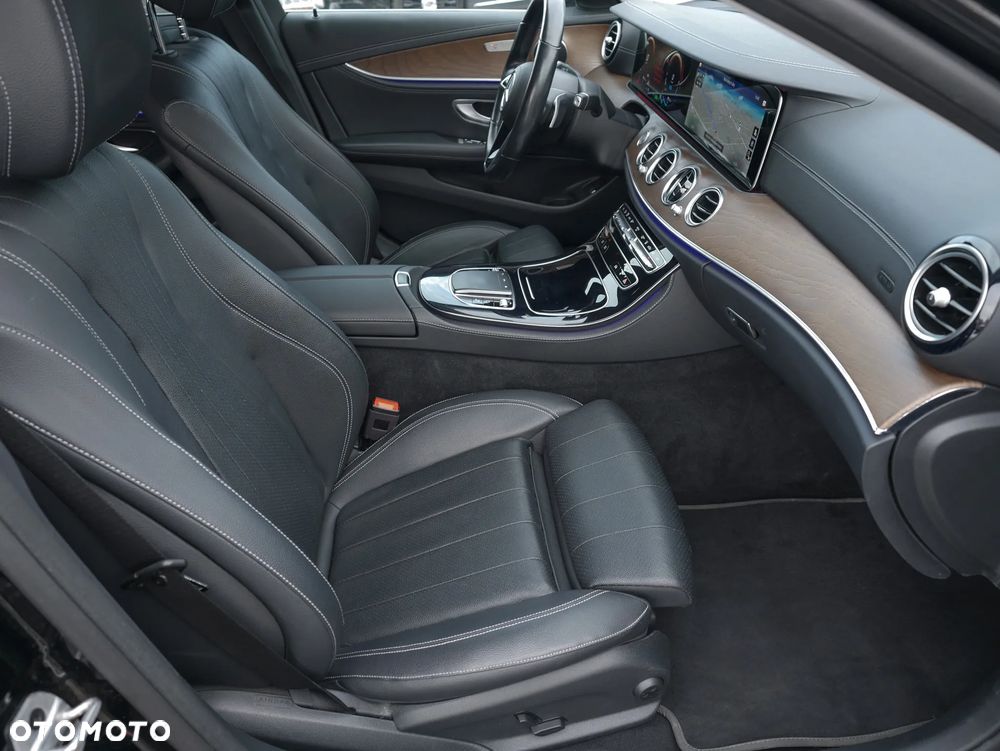 Mercedes-Benz Klasa E 300 de 9G-TRONIC Exclusive - 21
