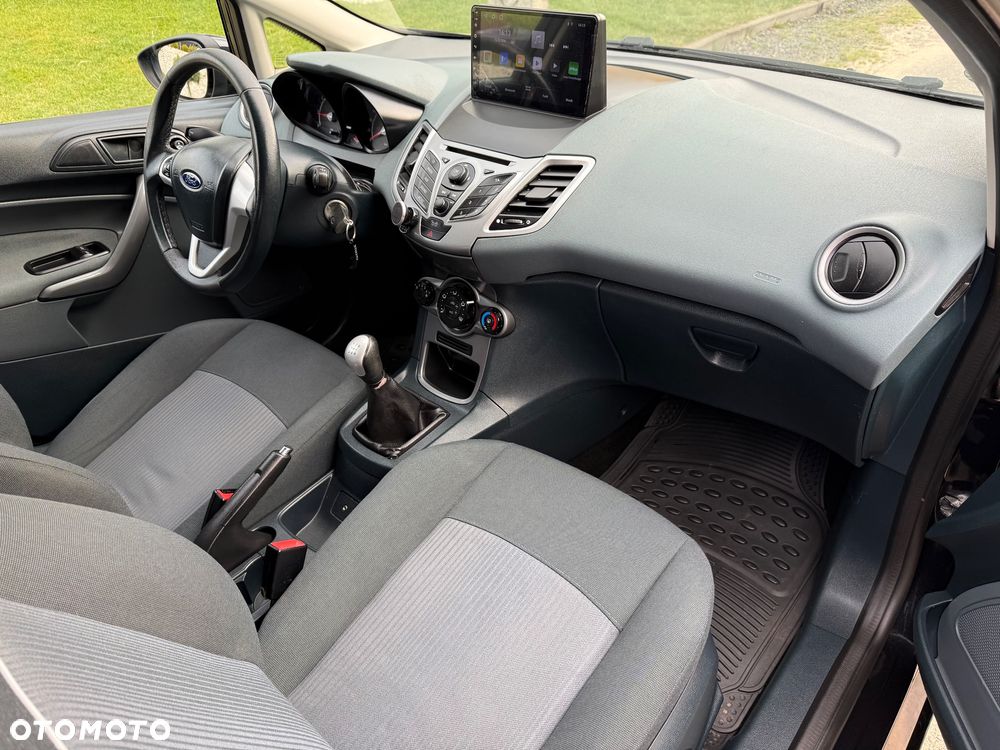 Ford Fiesta 1.25 Ambiente - 10