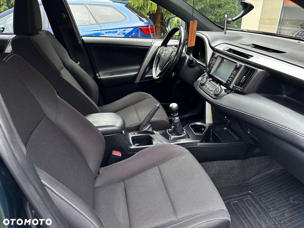Toyota RAV4 2.0 D-4D Premium 4x2 - 12