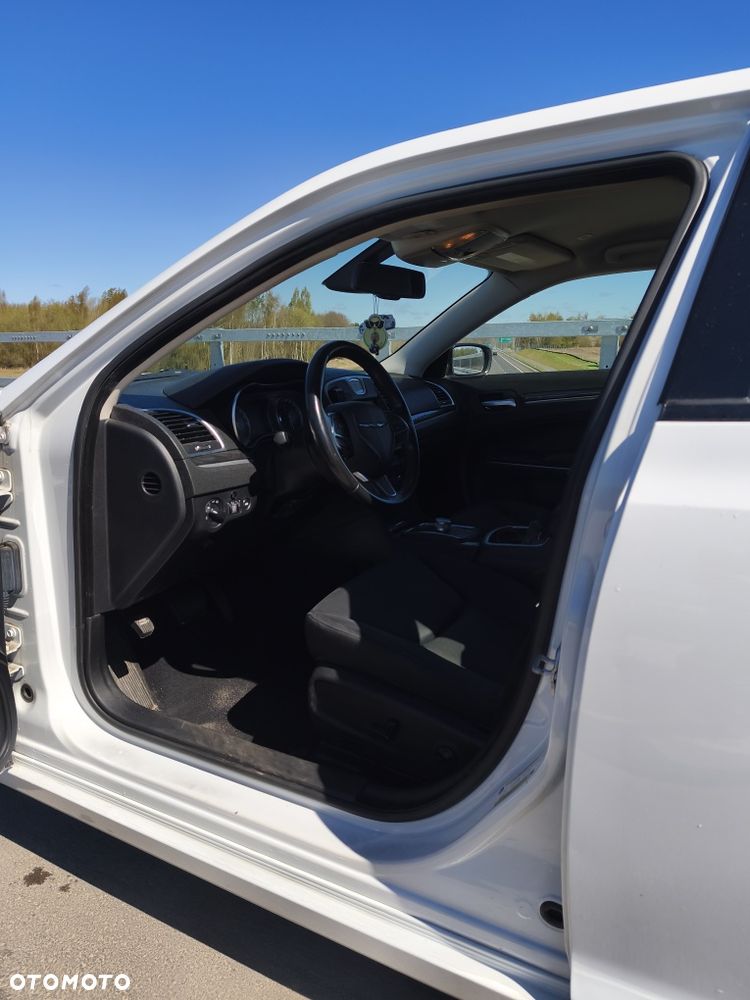 Chrysler 300C - 8