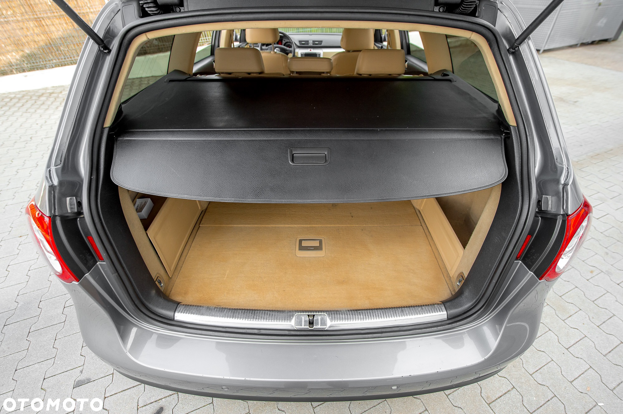 Volkswagen Passat - 37
