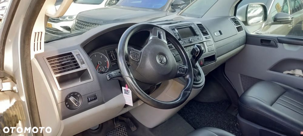 Volkswagen Transporter T5 - 23