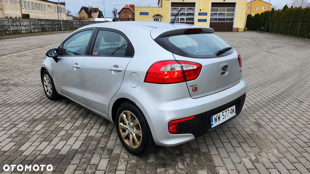 Kia Rio 1.4 crdi Business Line - 18