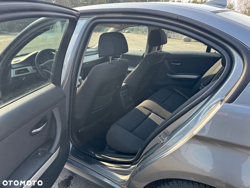 BMW Seria 3 - 21