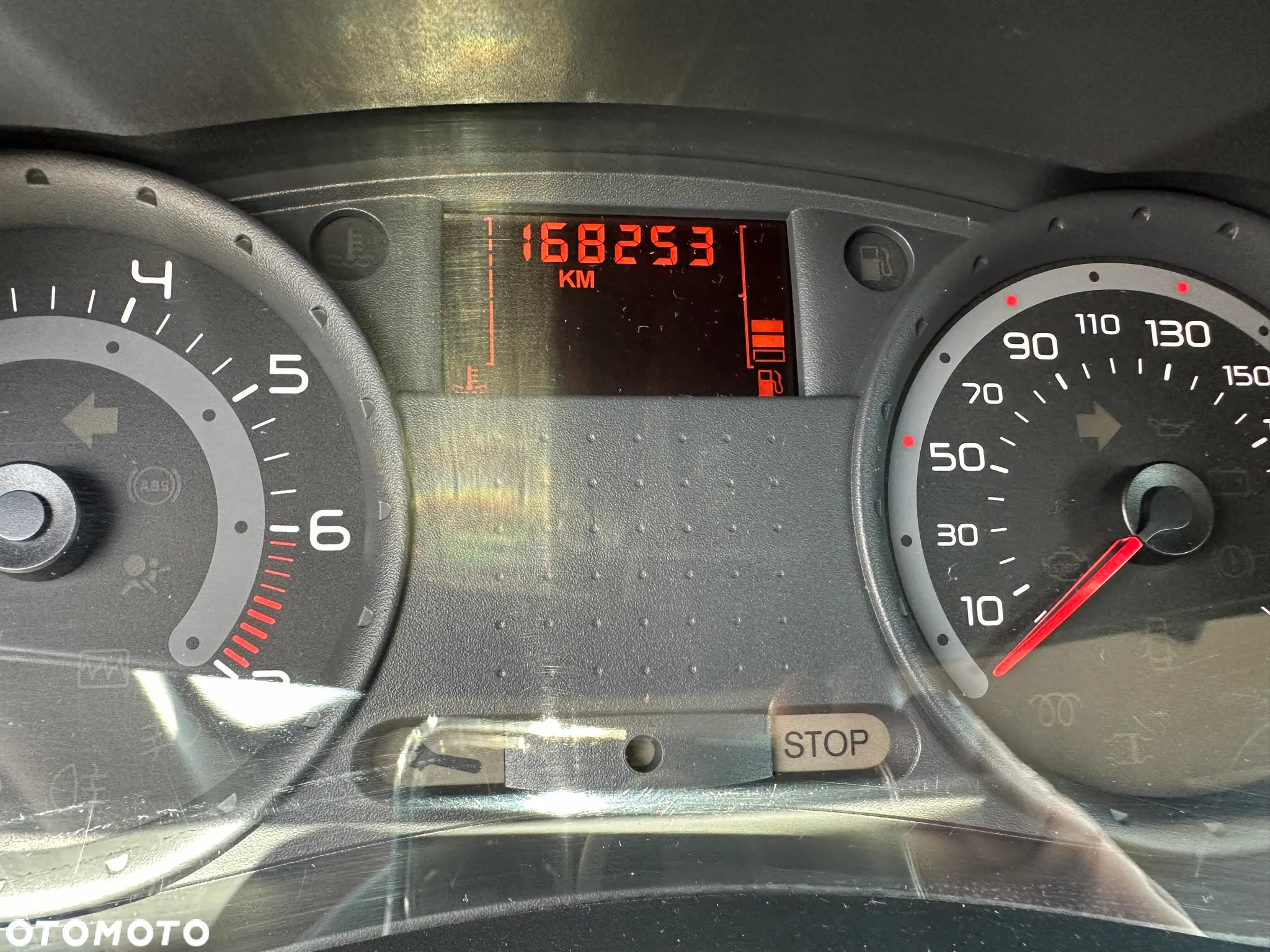 Renault Clio 1.2 16V Authentique - 9