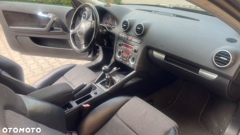 Audi A3 3-drzwiowe 2.0 TDI Ambiente - 9