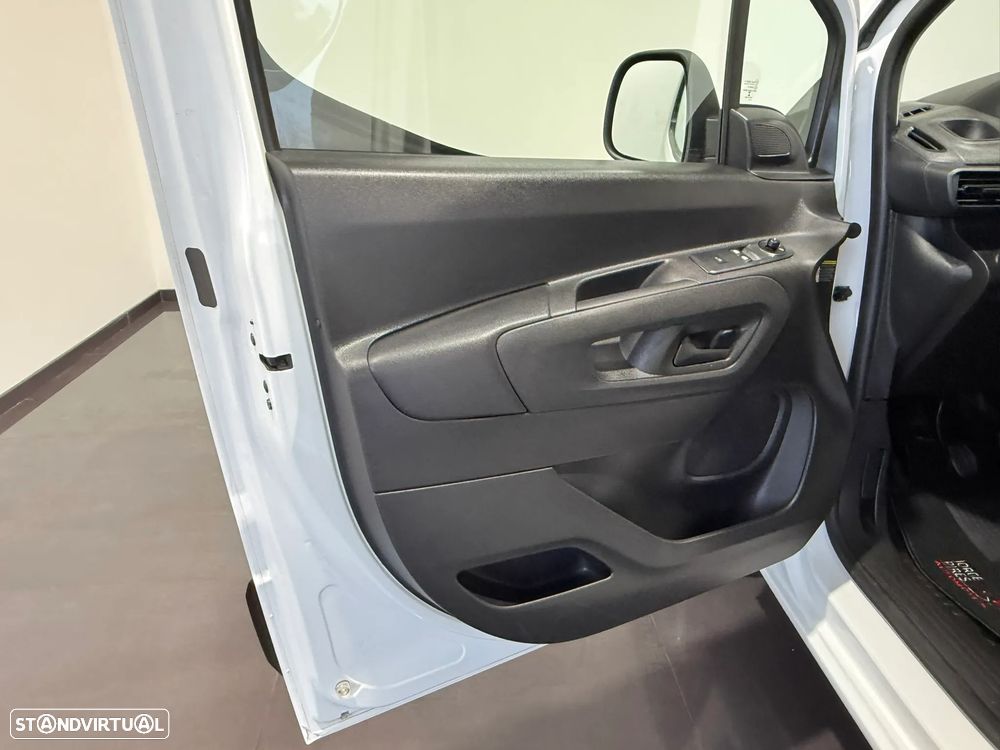 Peugeot PARTNER 1.5 BLUEHDI 75 CV - 3 LUGARES - IVA DEDUTIVEL - 22