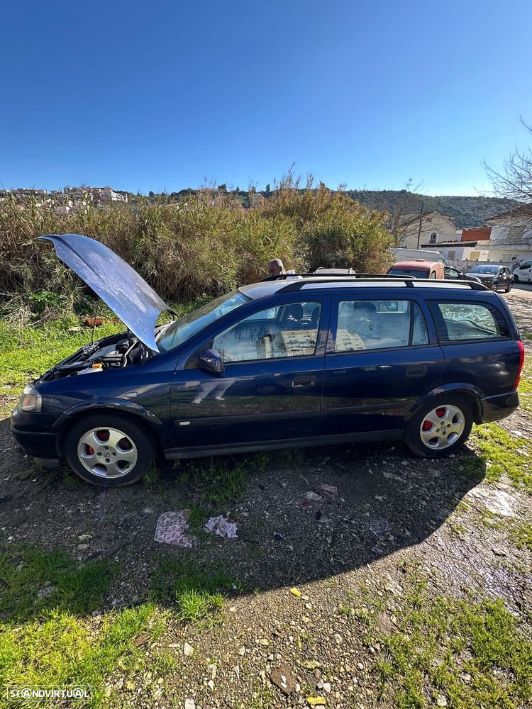 Opel Astra 1.4i 16V Family - 11