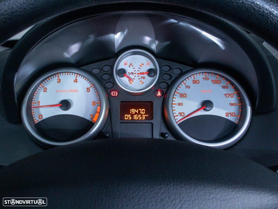 Peugeot 207 - 11