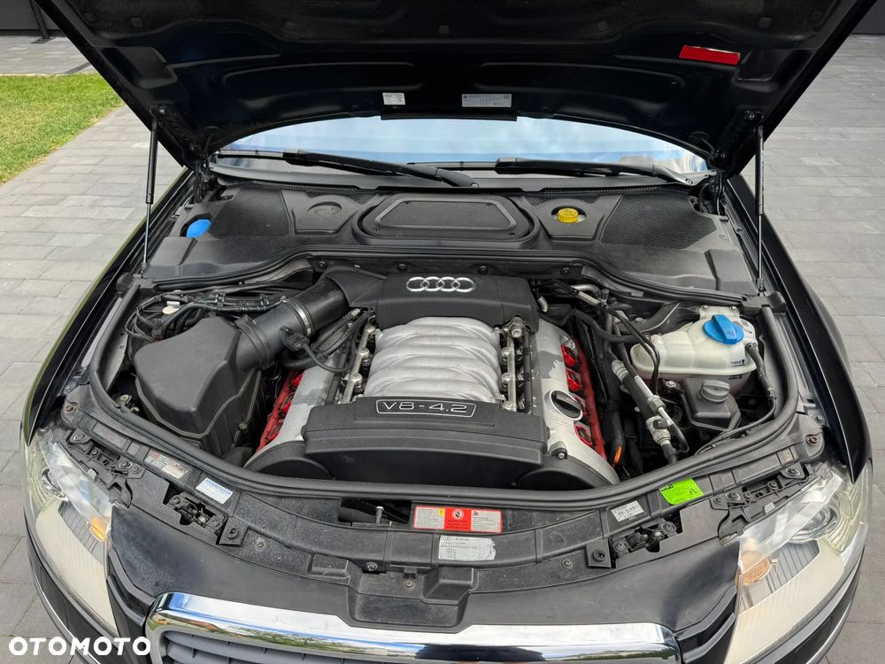 Audi A8 4.2 quattro Langversion - 15