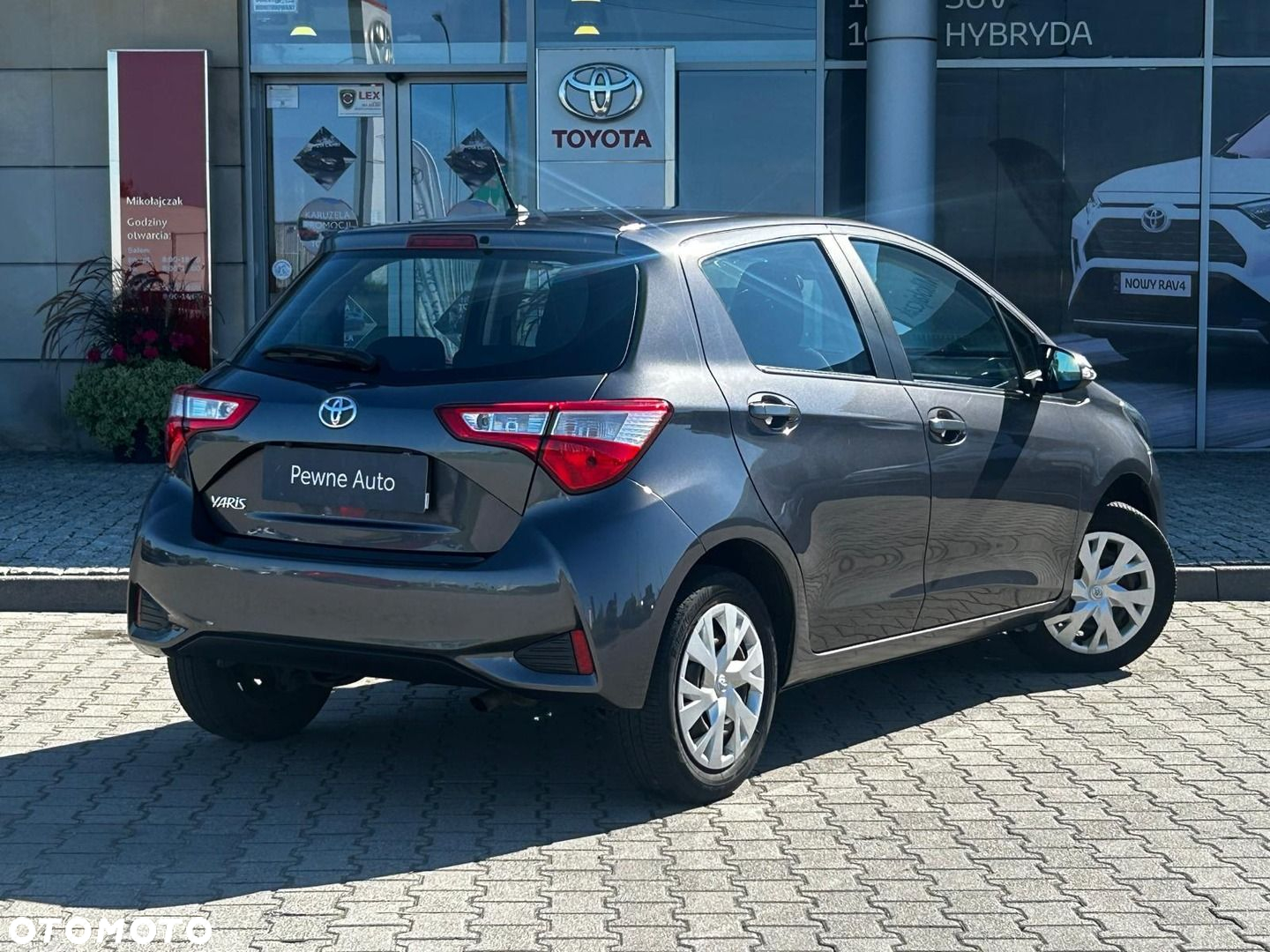 Toyota Yaris - 5