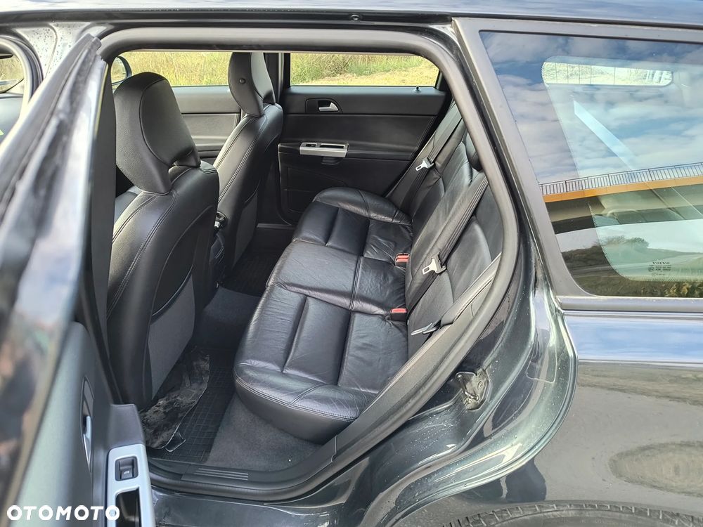 Volvo V50 1.6D DRIVe Momentum - 19