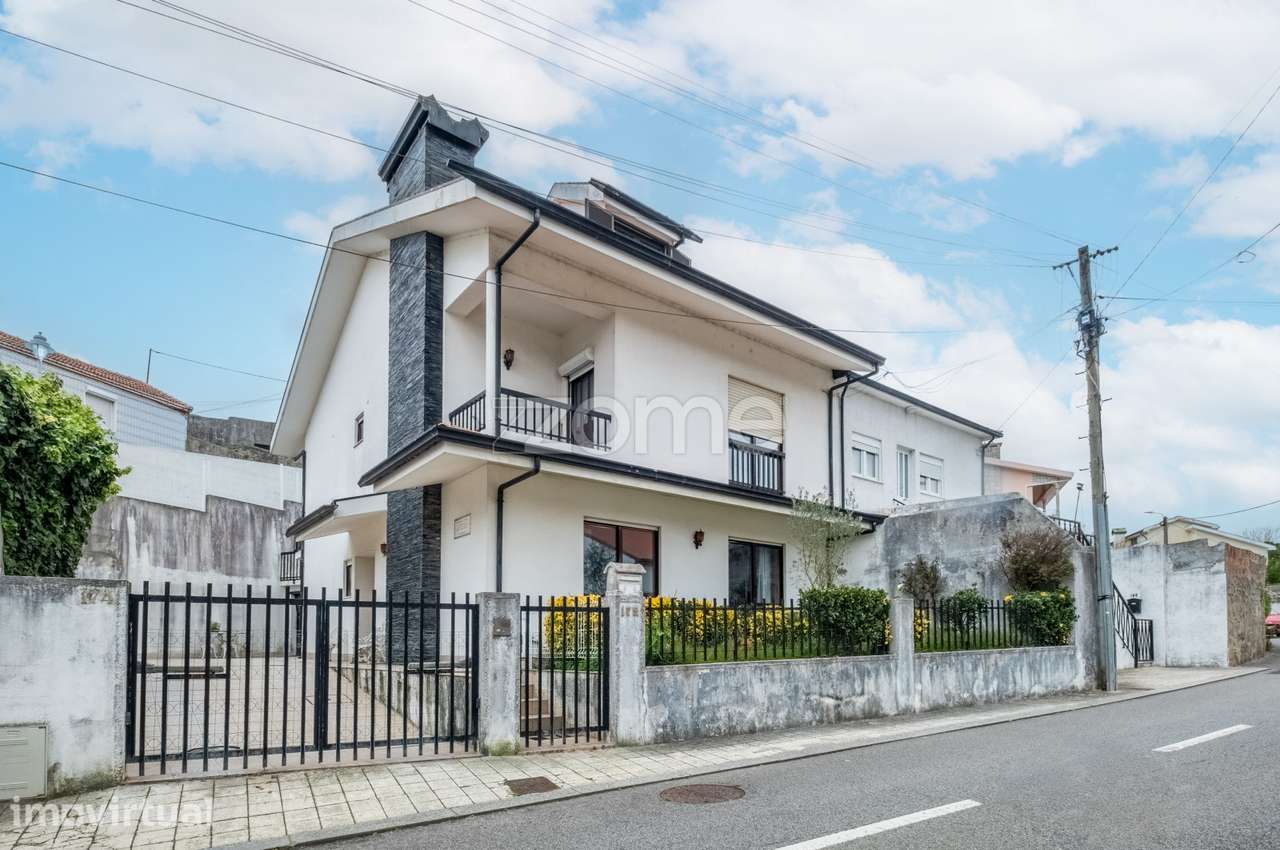 Moradia T3 com jardim, garagem e sótão - Valbom, Gondomar - Grande imagem: 2/55