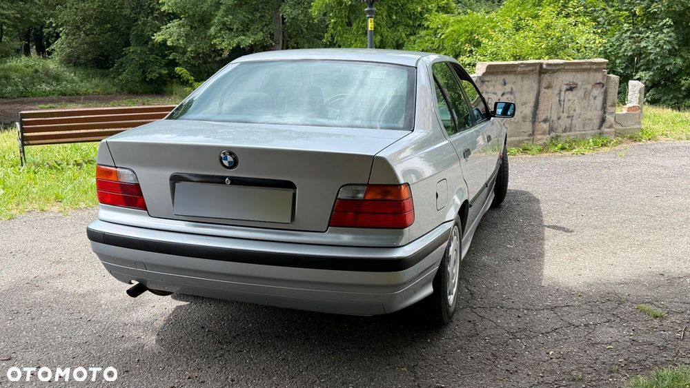 BMW Seria 3 - 16