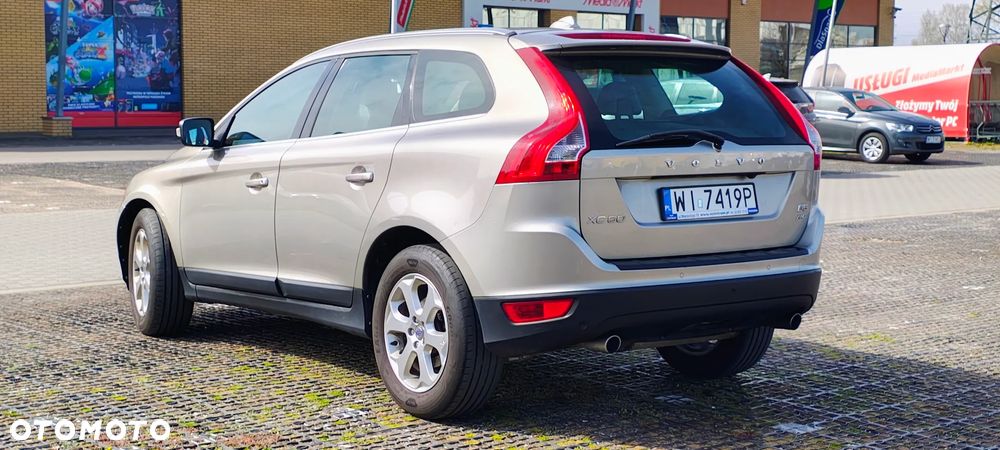 Volvo XC 60 - 4