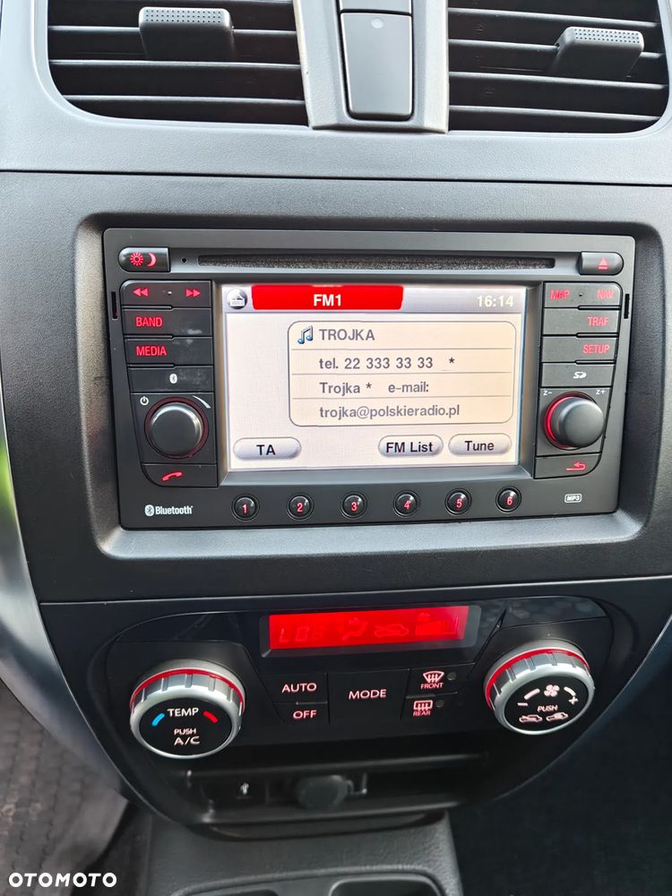 Suzuki SX4 1.6 VVT 4x2 Style - 17