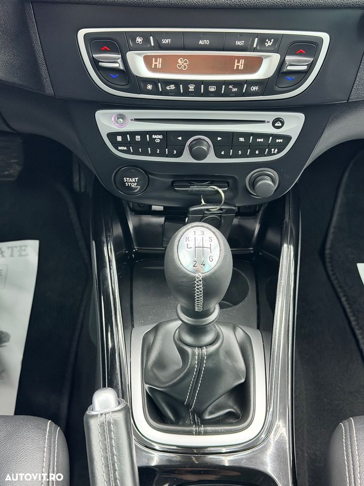 Renault Megane ENERGY dCi 110 Start & Stop Bose Edition - 23