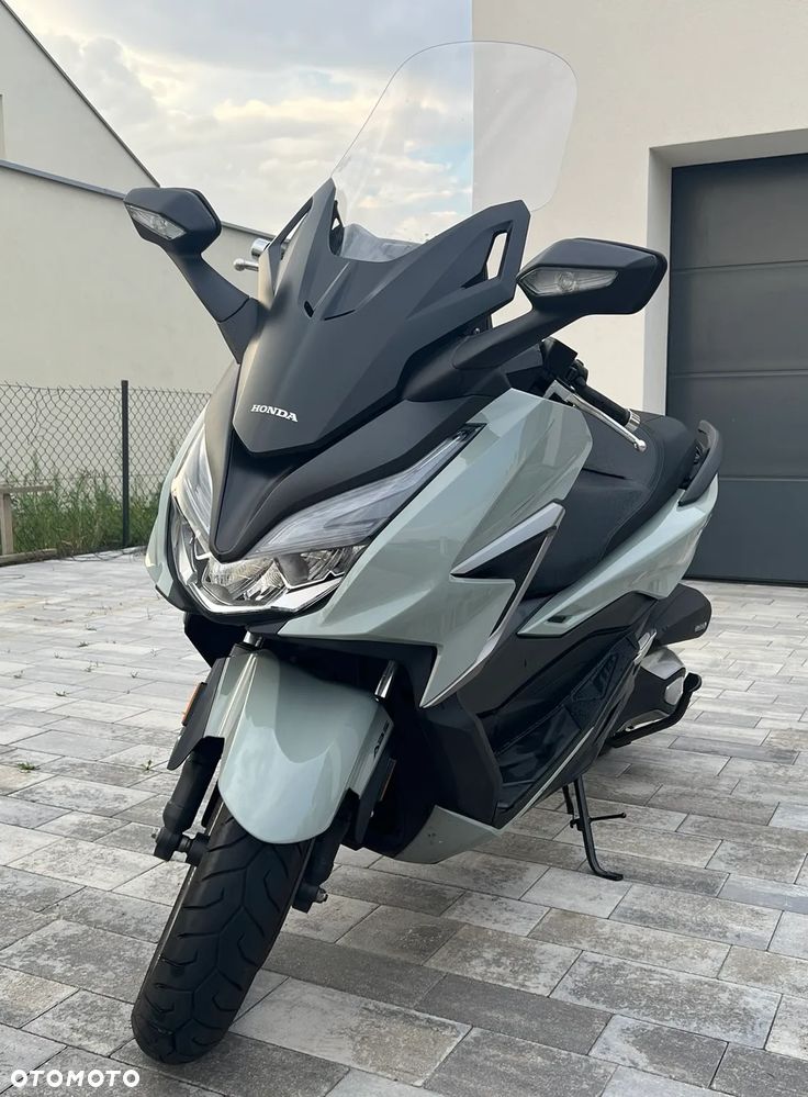 Honda NSS - 1