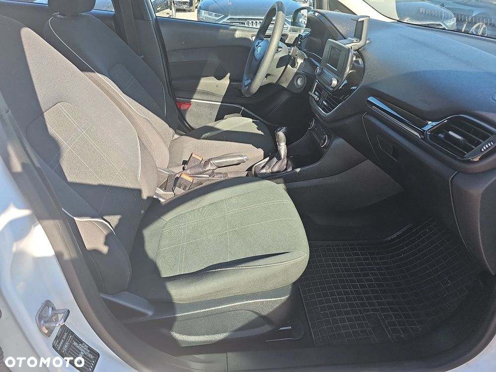 Ford Fiesta 1.1 Trend - 24